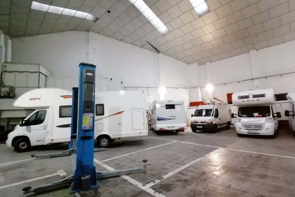 Taller de autocaravanas, caravanas y furgonetas camper en Vallecas