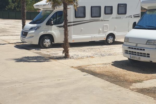 Parking de caravanas autocaravanas y furgonetas campers en Alcalá de Guadaira