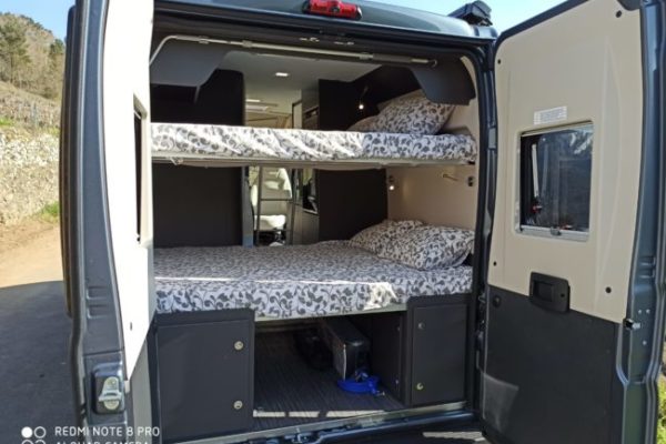 Camper de alquiler McLouis Menfys S-line Van 3 Maxi