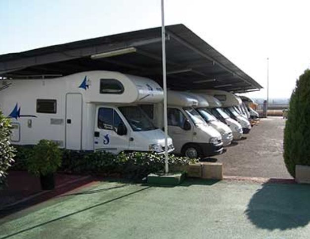 Parking de caravanas autocaravanas y furgonetas campers en Castellón