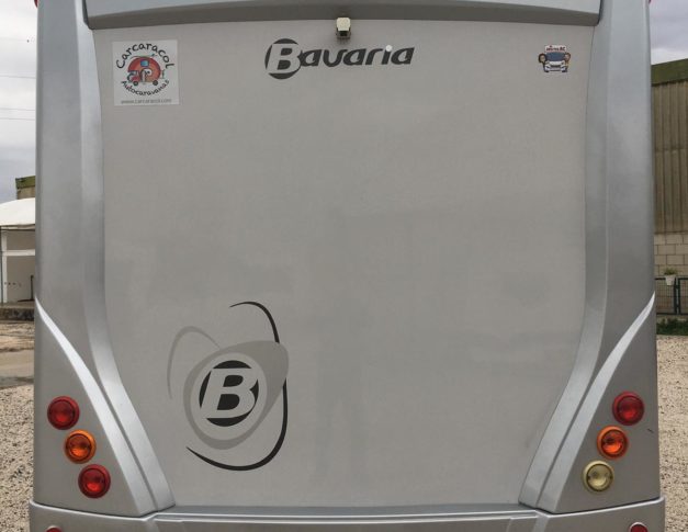 Autocaravana de segunda mano BAVARIA CAMA ISLA I8302